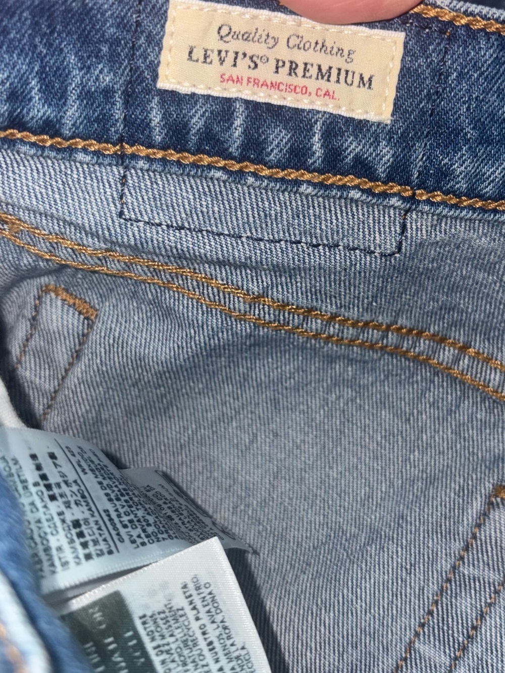 Levi’s Premium Wedgie Bootcut Jeans 28 High Rise Medium Wash 30 Inseam - Picture 6 of 9